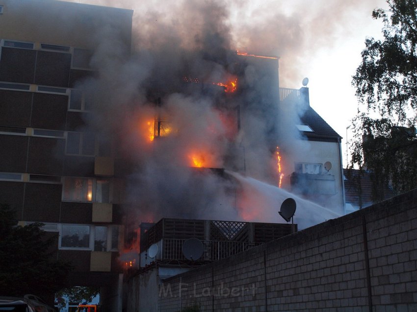 Feuer 3 Koeln Vingst Burgstr P158.JPG